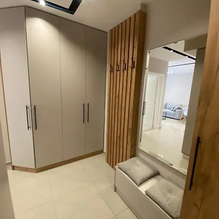 Olivia's Apartmán Velipojë