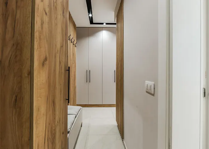 Olivia's * Velipojë